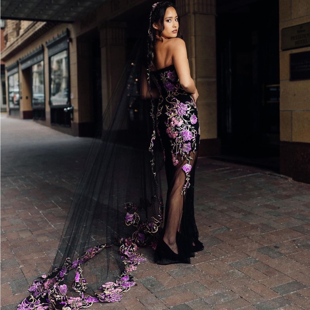Lucia’s Sarto ♍️ long vail, red carpet, black floral purple wedding bridal bride